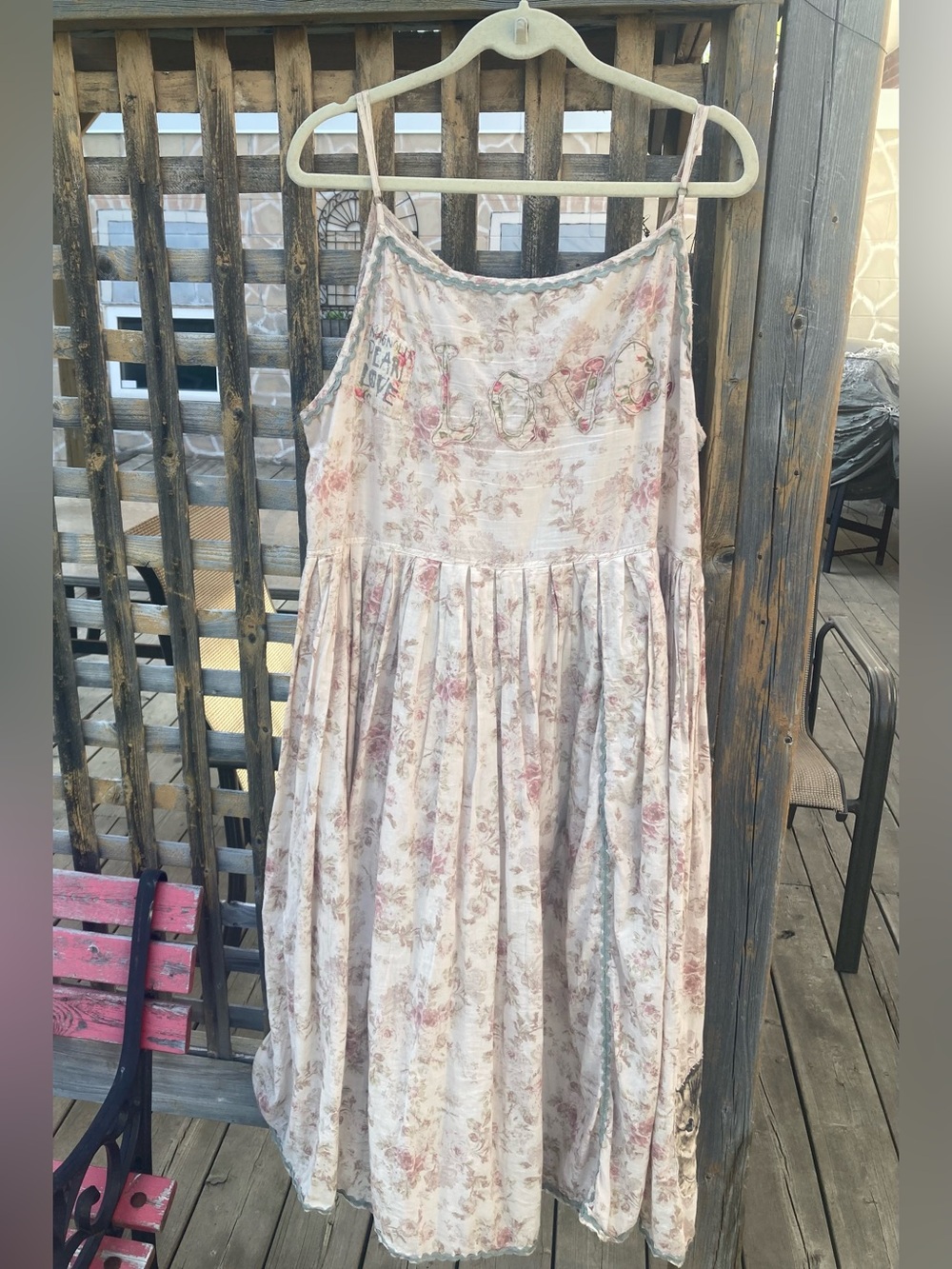 Magnolia Pearl sundress with signature cat and bird applique